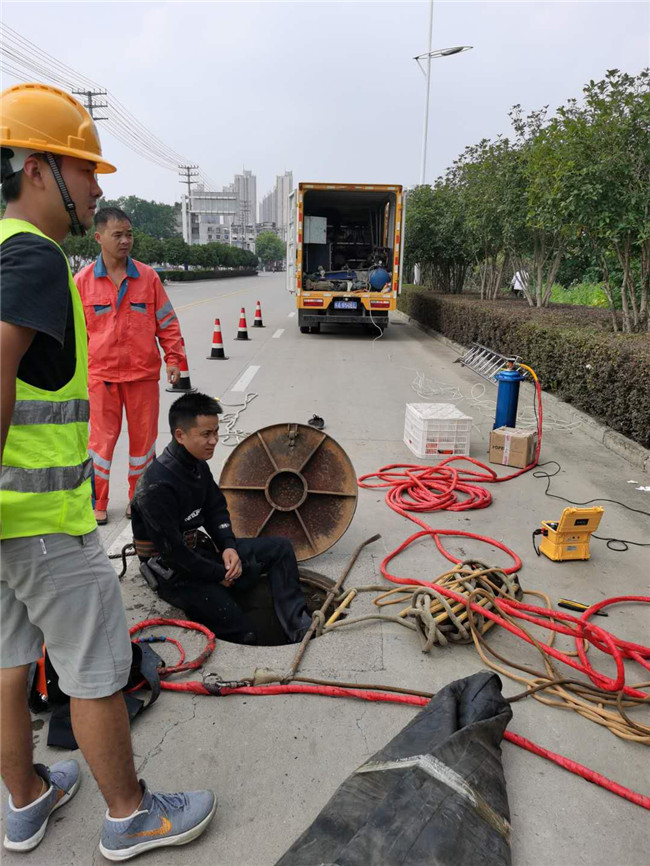 蓬莱翻衬法管道修复技术主要工序