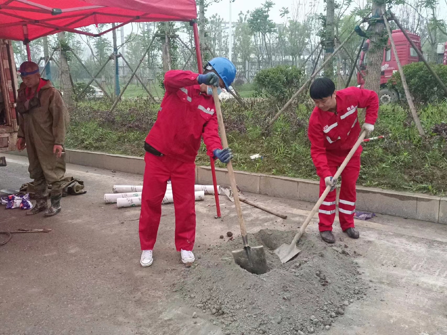 蓬莱管道疏通哪家好】及时进行市政管道清淤